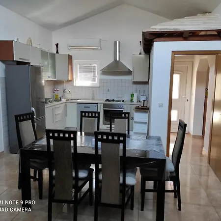 Apartman Jure *